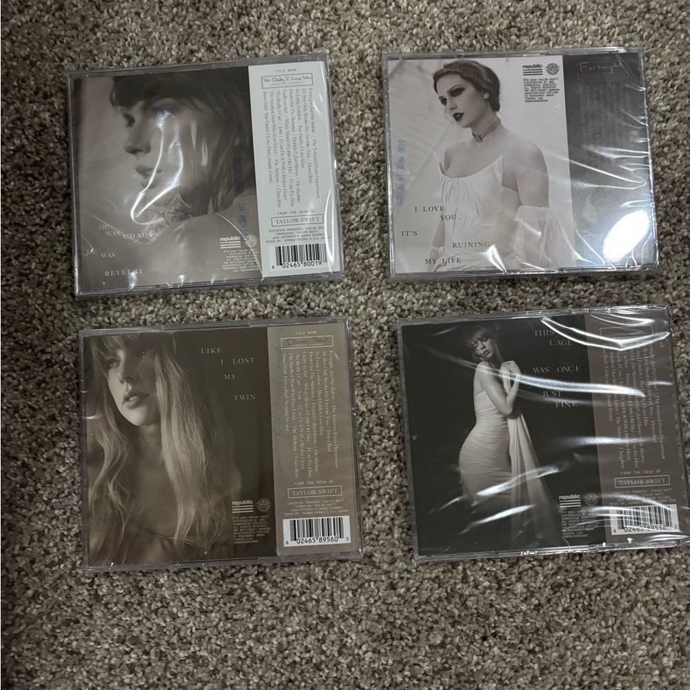Taylor Swift Acoustic CD Set (Beige, Black, White, Taupe)